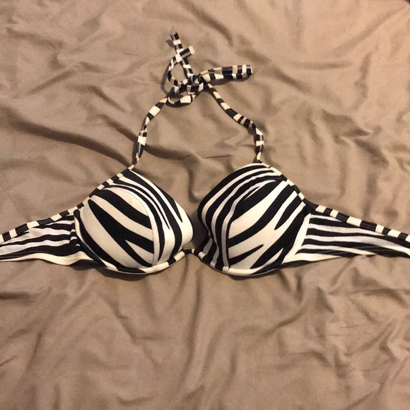 Victoria’s Secret swim suit top - Picture 1 of 4